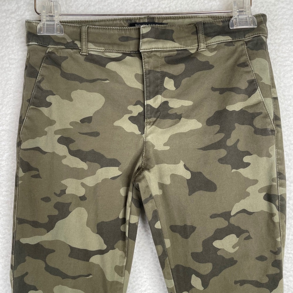 Banana Republic Sloan Chino Pants Womens 2P Olive Camo Slim Fit Mid Rise Petite